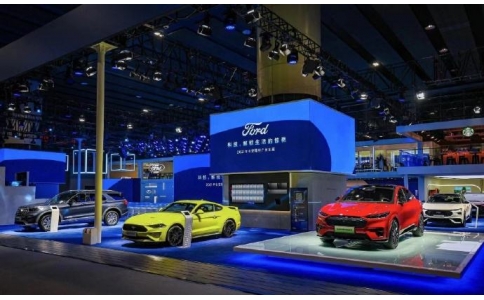 2021年广州车展三个展位同时安装